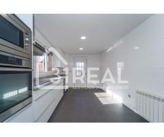 Pareado en Venta en Madrid de las Caderechas, Madrid