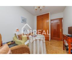 Piso en Venta en Madrid de las Caderechas, Madrid