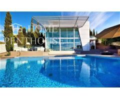 Exclusiva casa con espectaculares vistas al mar en Sitges con licencia turística!