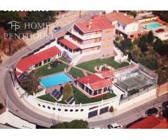 Espectacular Villa de Lujo con Vistas Panorámicas en Mataró!!