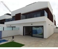 2 VILLAS PAREADAS DE OBRA NUEVA EN TORRE DE LA HORADADA