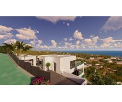 VILLA DE LUJO CON VISTAS A MAR EN PUEBLO COSTERO