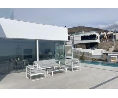 VILLAS MODERNAS CON VISTAS AL MAR !!!