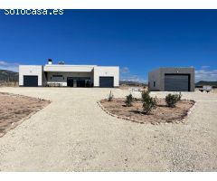 VILLAS DE OBRA NUEVA EN PINOSO