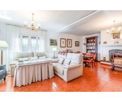 ¡¡ PRECIOSA VIVIENDA EN CUEVAS BAJAS HIPOTECABLE CON PISCINA!!