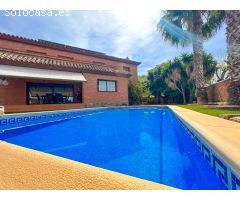 Casa individual con piscina privada!!!