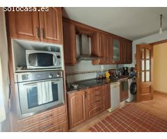 AOC VENDE CHALET EN ILLESCAS, 4 HABITACIONES, 3 BAÑOS, GARAGE Y PATIO EXTERIOR E INTERIOR