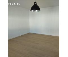 AOC VENDE ADOSADO, 3HAB, 1ASEO, 1BAÑO, CON GARAJE POR TAN SOLO 99.900€