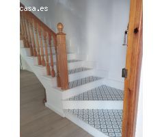 AOC VENDE ADOSADO, 3HAB, 1ASEO, 1BAÑO, CON GARAJE POR TAN SOLO 99.900€