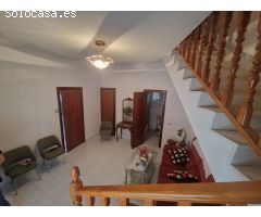 AOC VENDE EN EXCLUSIVA CASA/CHALET, PARKING PARA 4 COCHES, PATIO DE 15 METROS, CÉNTRICO, ARMARIOS