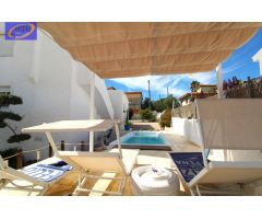 ¡CHALET INDEPENDIENTE CON PISCINA, JACUZZI, SAUNA Y VISTAS AL MAR!
