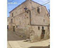GRAN CASA DE PUEBLO A REFORMAR EN MAZALEON (TERUEL)