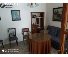 INMOBILIARIA TEJARES VENDE CASA DE DOS PLANTAS EN VILLARROBLEDO