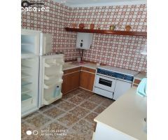 INMOBILIARIA TEJARES VENDE CASA DE DOS PLANTAS EN VILLARROBLEDO