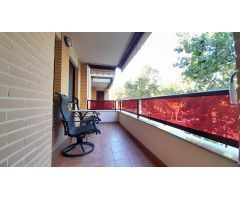 Gran vivienda en el Bulevar maestro Carrascosa!!!