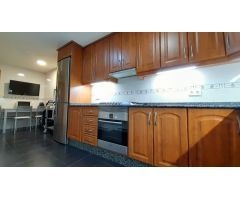 Gran vivienda en el Bulevar maestro Carrascosa!!!