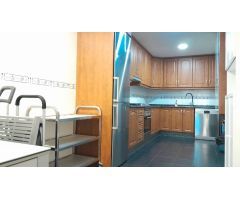 Gran vivienda en el Bulevar maestro Carrascosa!!!