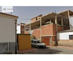 Suelo Urbano con obra parada en Ronda