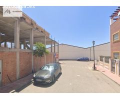 Suelo Urbano con obra parada en Ronda