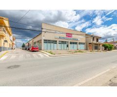 Ubicación Premium en Beniel: Nave Industrial con Fachada a Carretera Principal