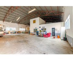 Ubicación Premium en Beniel: Nave Industrial con Fachada a Carretera Principal