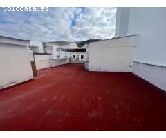 CASA EN DOÑA MENCIA CON LOCAL COMERCIAL