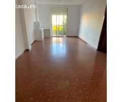 PISO EN ZONA HOSPITAL (CABRA)