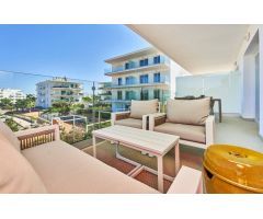 Mallorca, Cala D´Or, piso de obra nueva con piscina comunitaria y jardin privado cerca de la marina