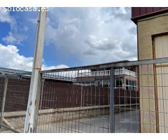 LOCAL + oficina con terreno en venta en Collado Villaba