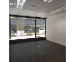 Campus empresarial con zonas ajardinadas modulables en tres edificios dotados de las mejores calidad