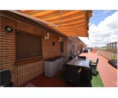 Atico en Venta en Olmedo de Camaces, Valladolid