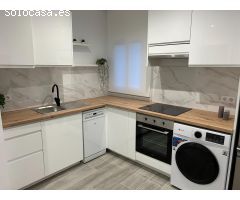 Piso en venta en primera planta de 2 habitaciones dobles con terraza