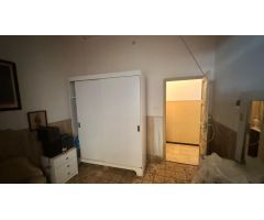 VIVIENDA PARA REFORMAR Y SOLAR