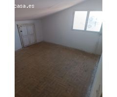 Atico Buhardilla excelente ubicación en Malasaña