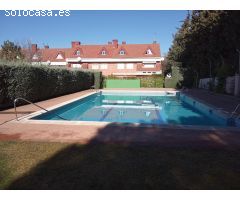 Precioso pareado con piscina en Las Matas (Las Rozas)