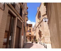 ESTUPENDO PISO PARA ENTRAR A VIVIR DELANTE DE LA PRIORAL DE SANT PERE