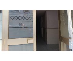 LOCAL ADECUADO PARA CUALQUIER NEGOCIO, A PIÉ DE CALLE CON PATIO TRASERO