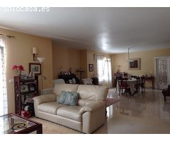 ESPECTACULAR CASA EN ÁGUILAS