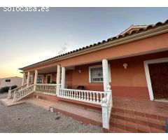 2 CHALETS JUNTOS CON PARCELA EN CAZALLA