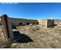 RESTAURACIÓN Y ENCANTO ==> 3 CORTIJOS EN EL HINOJAR