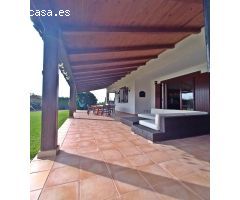 CHALET CON TERRAZA, BARBACOA, JARDÍN Y PISCINA EN PURIAS - LORCA