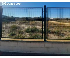 SOLAR VALLADO PARA VIVIENDA UNIFAMILIAR EN TORRE DEL OBISPO