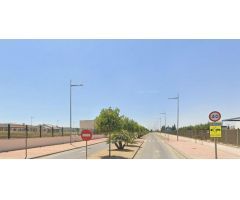 SOLAR VALLADO PARA VIVIENDA UNIFAMILIAR EN TORRE DEL OBISPO