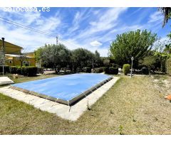 VENTA - 175.000€ - CHALET CON PISCINA VILLENA