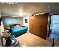 VENTA - 175.000€ - CHALET CON PISCINA VILLENA
