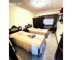 VENTA - 175.000€ - CHALET CON PISCINA VILLENA