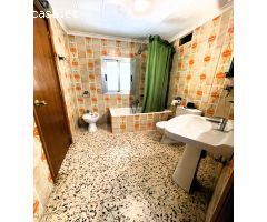 VENTA - 175.000€ - CHALET CON PISCINA VILLENA
