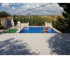 Espectacular chalet con piscina y terreno