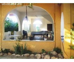 Espectacular chalet con piscina y terreno