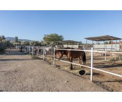 Hacienda en Venta en La Zubia, Granada